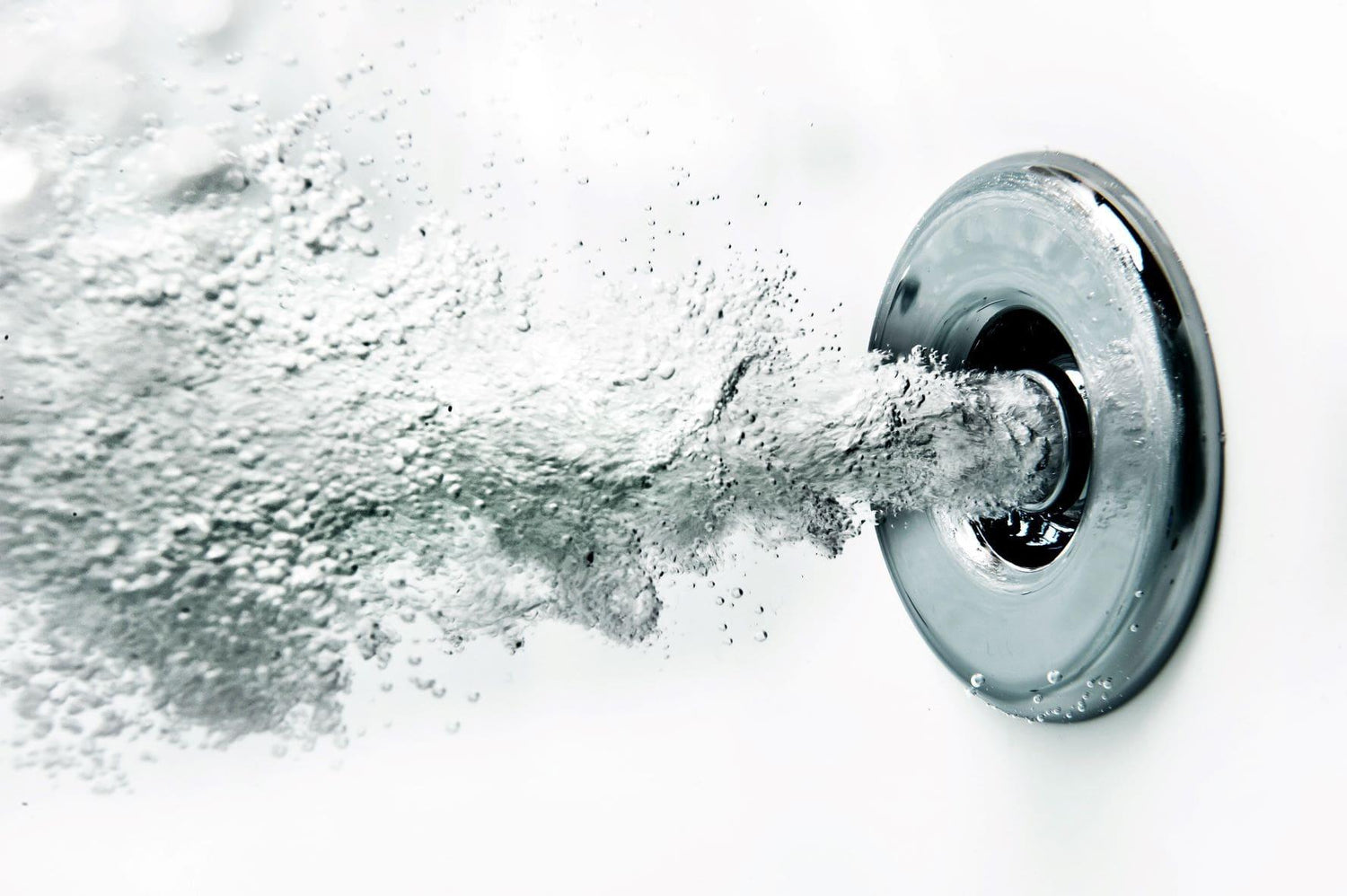 The Importance of High Flow Rate for the Best Cold Plunge Pool