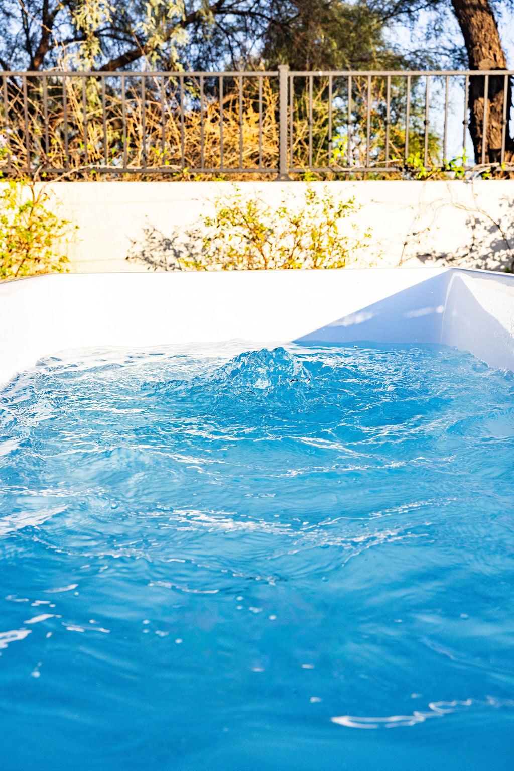 Exploring Contrast Therapy: Hot Tub / Cold Tub vs. Sauna / Cold Tub